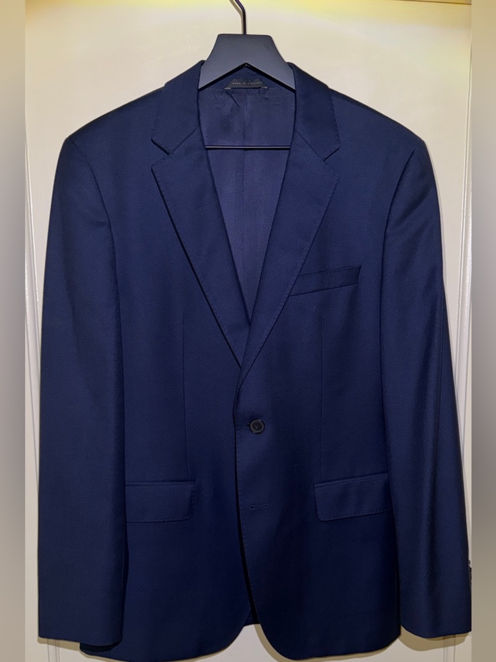 Like New Hugo Boss, Navy Boss Single Breasted Double Button Suit Jacket 36/38R